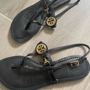 Tory Burch flat sandals with straps in black **SHIPS SAME DAY!!**